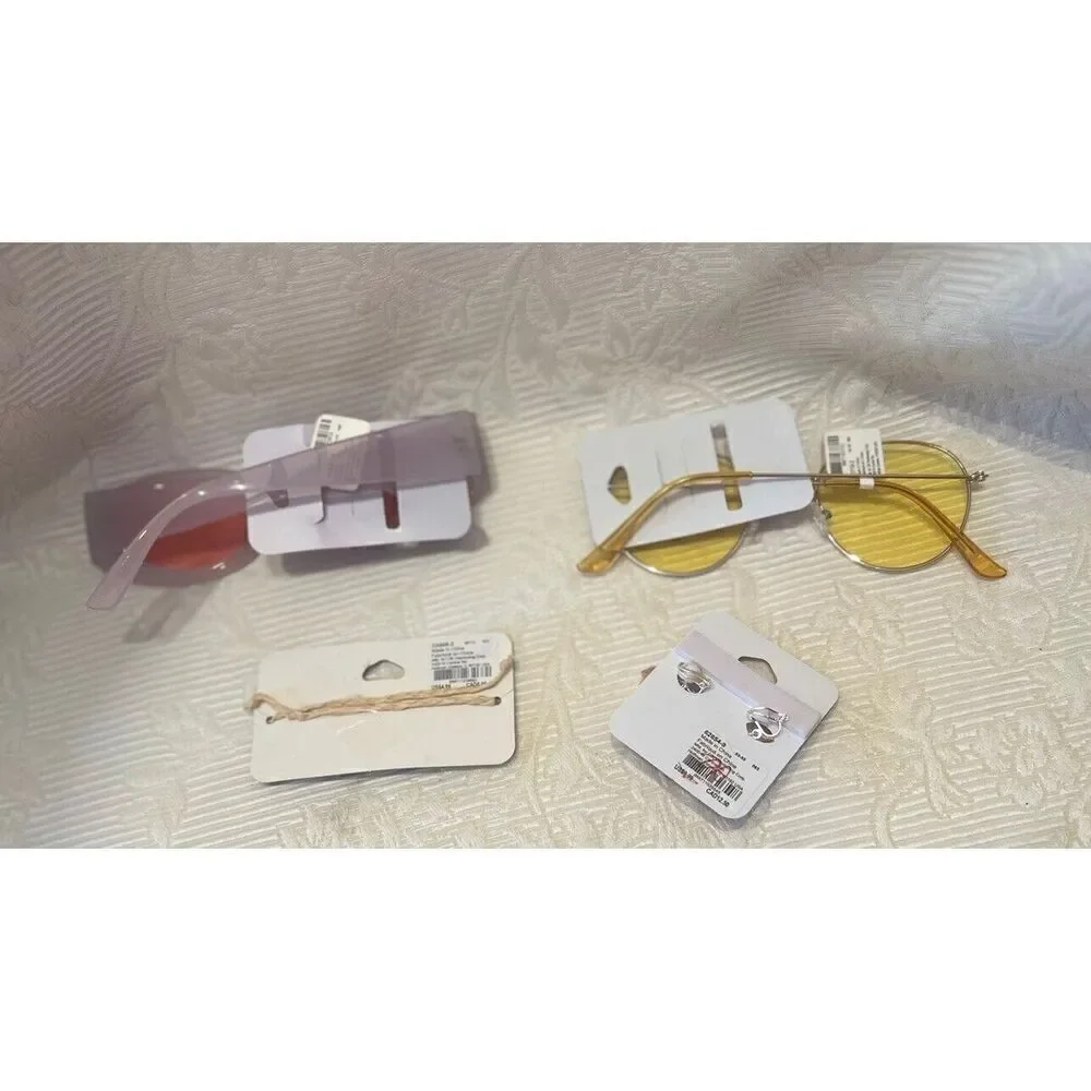 Lot‎ Sunglasses Claire’s (3) Earrings, Bracelet Stocking Stuffer Gifts NWT